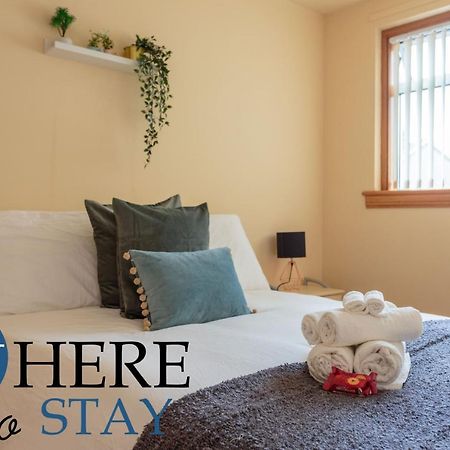 Lovely Apartment By The Hillwood Park-Free Parking Edinburgh Luaran gambar