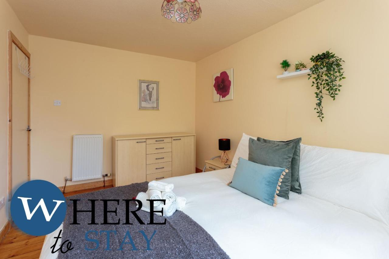 Lovely Apartment By The Hillwood Park-Free Parking Edinburgh Luaran gambar
